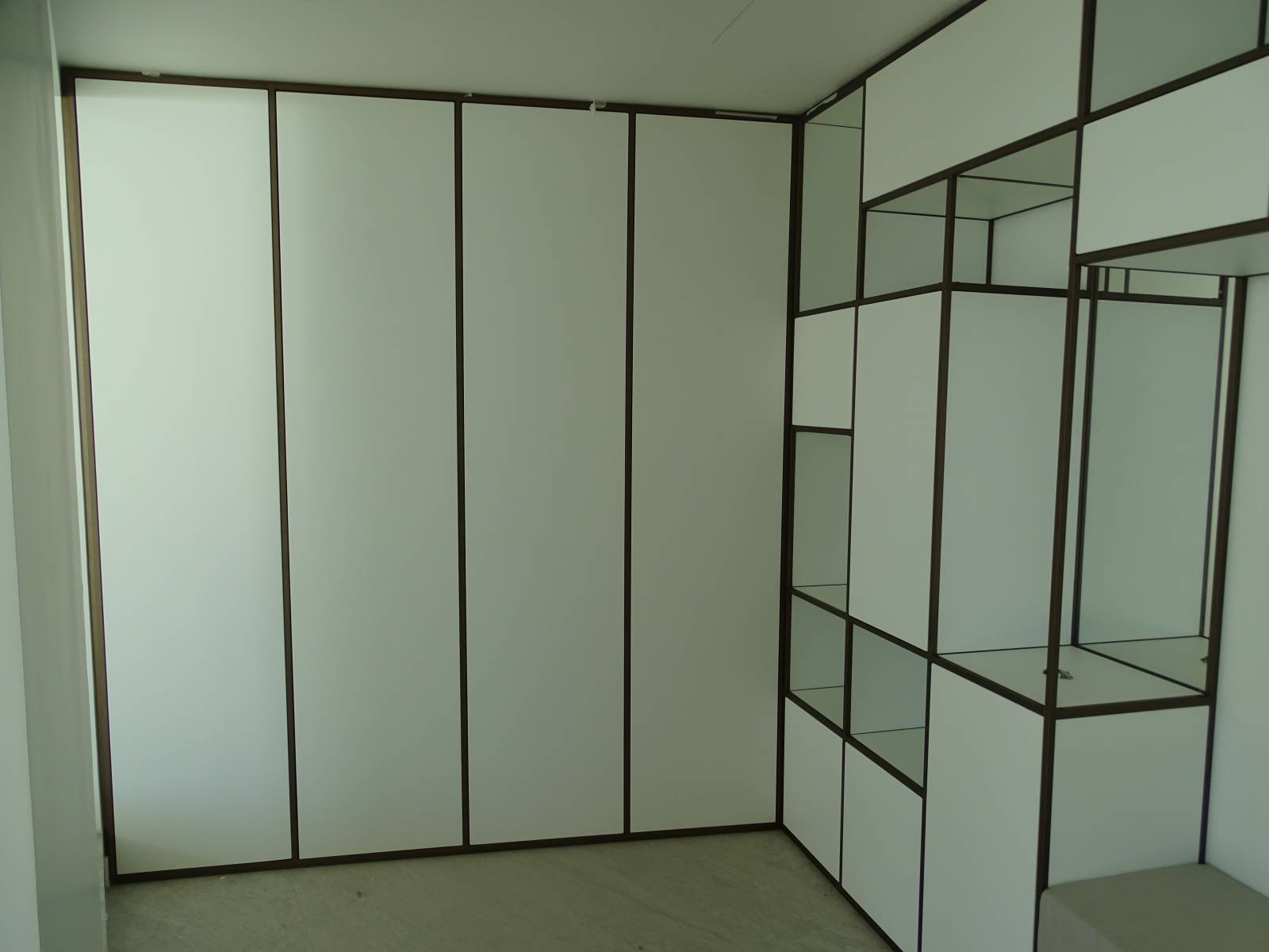 Fabrication et pose d'un dressing en bois à Carqueiranne